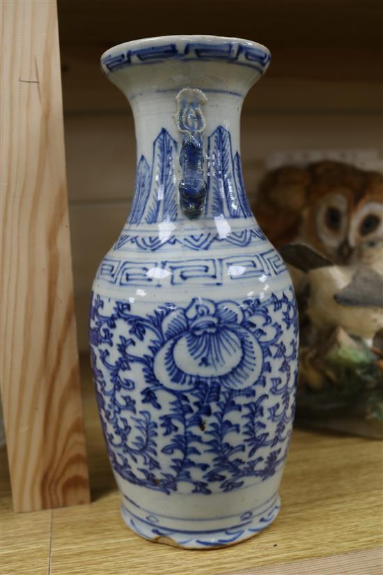 A 19th century Chinese blue and white vase height 25cm